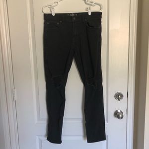 Hollister black distressed skinny jeans (W31 L30)